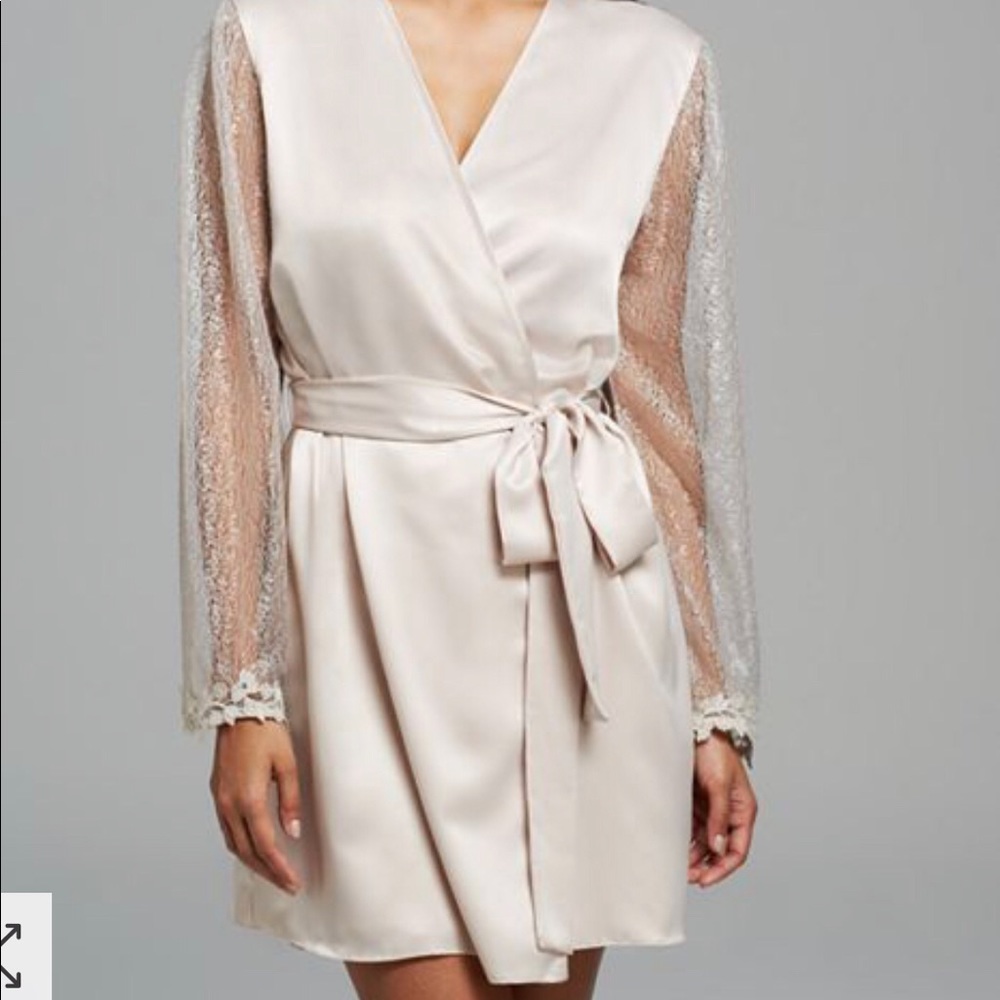 Flora Nikrooz Showstopper Robe